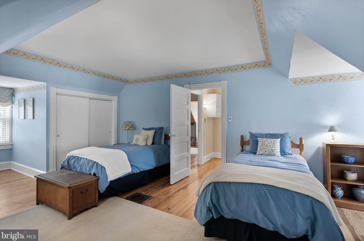 237 Mountwell Ave, Haddonfield NJ 08033-3311 exterior