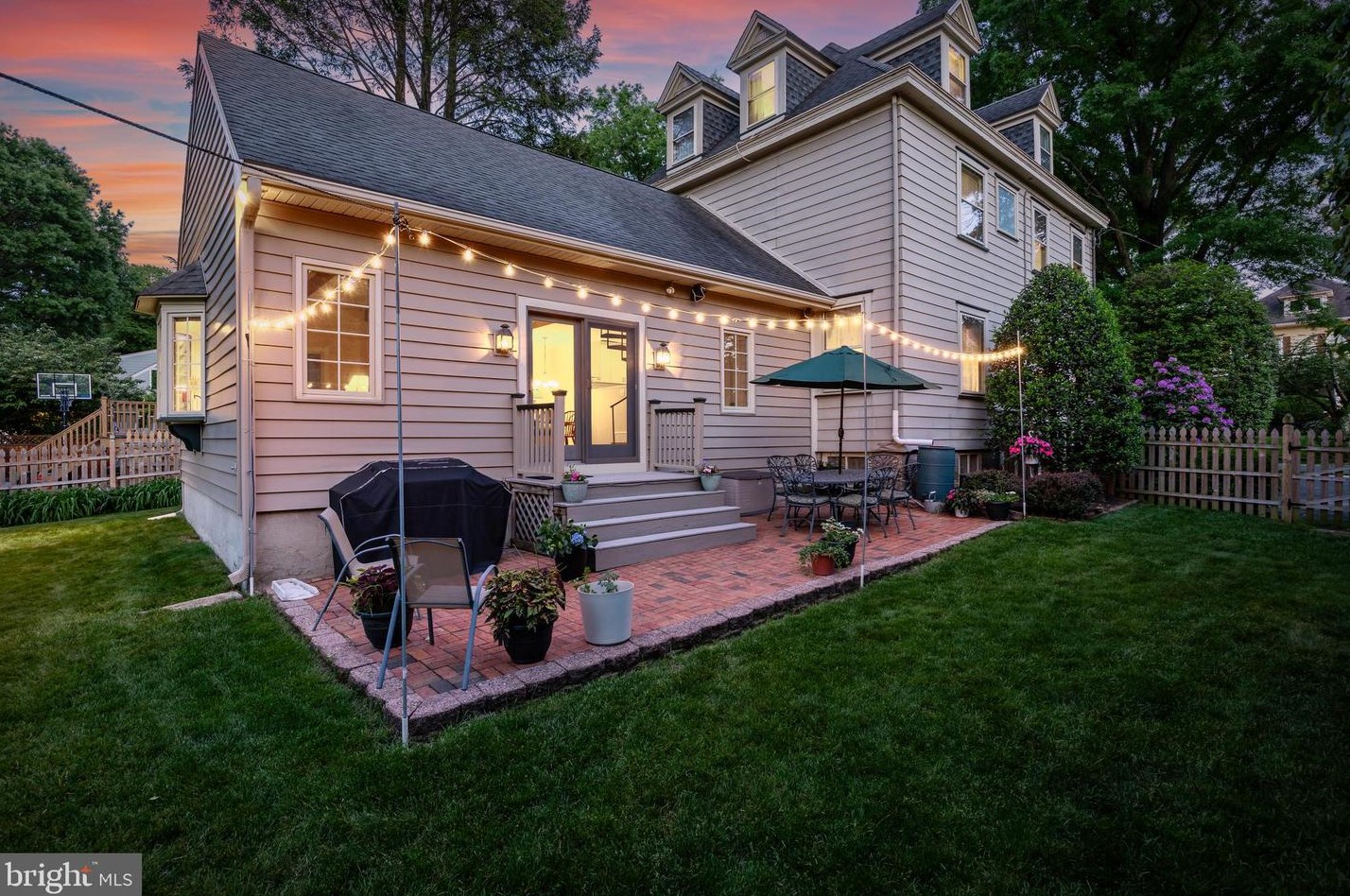 237 Mountwell Ave, Haddonfield NJ 08033-3311 exterior