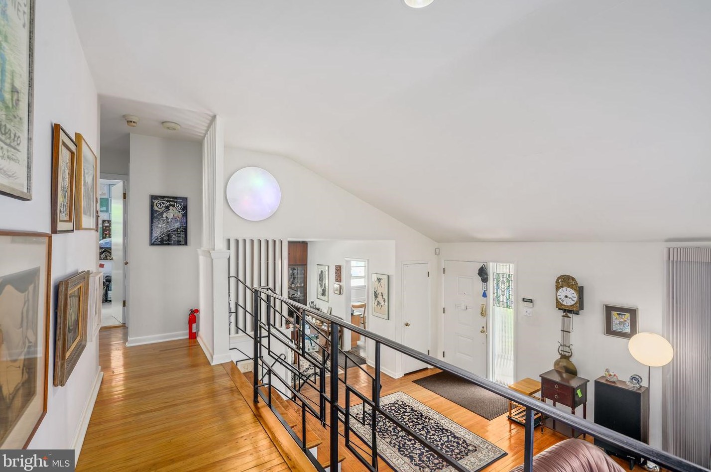 319 Longwood Dr, Tavistock NJ 08033-1039 exterior