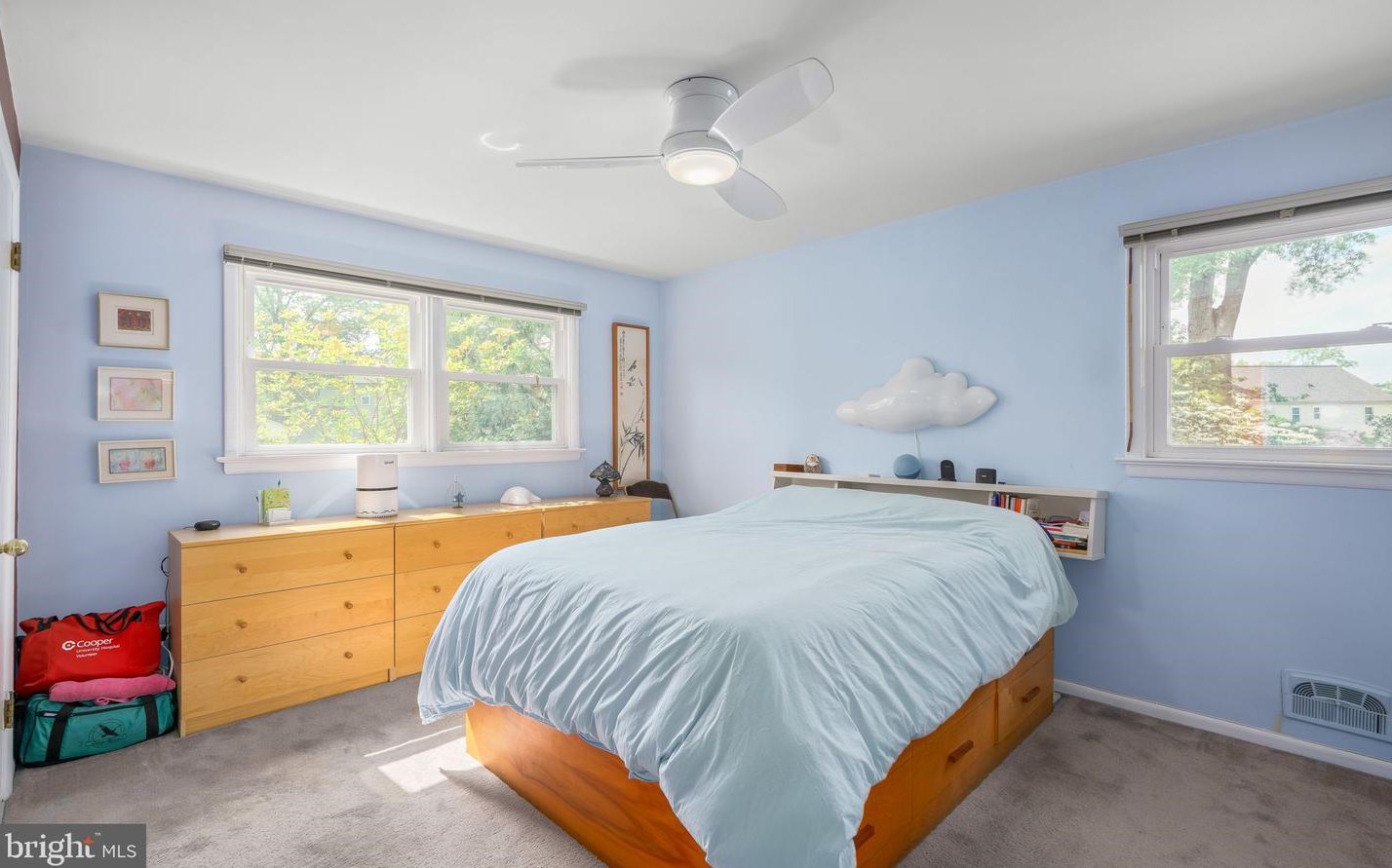 319 Longwood Dr, Tavistock NJ 08033-1039 exterior