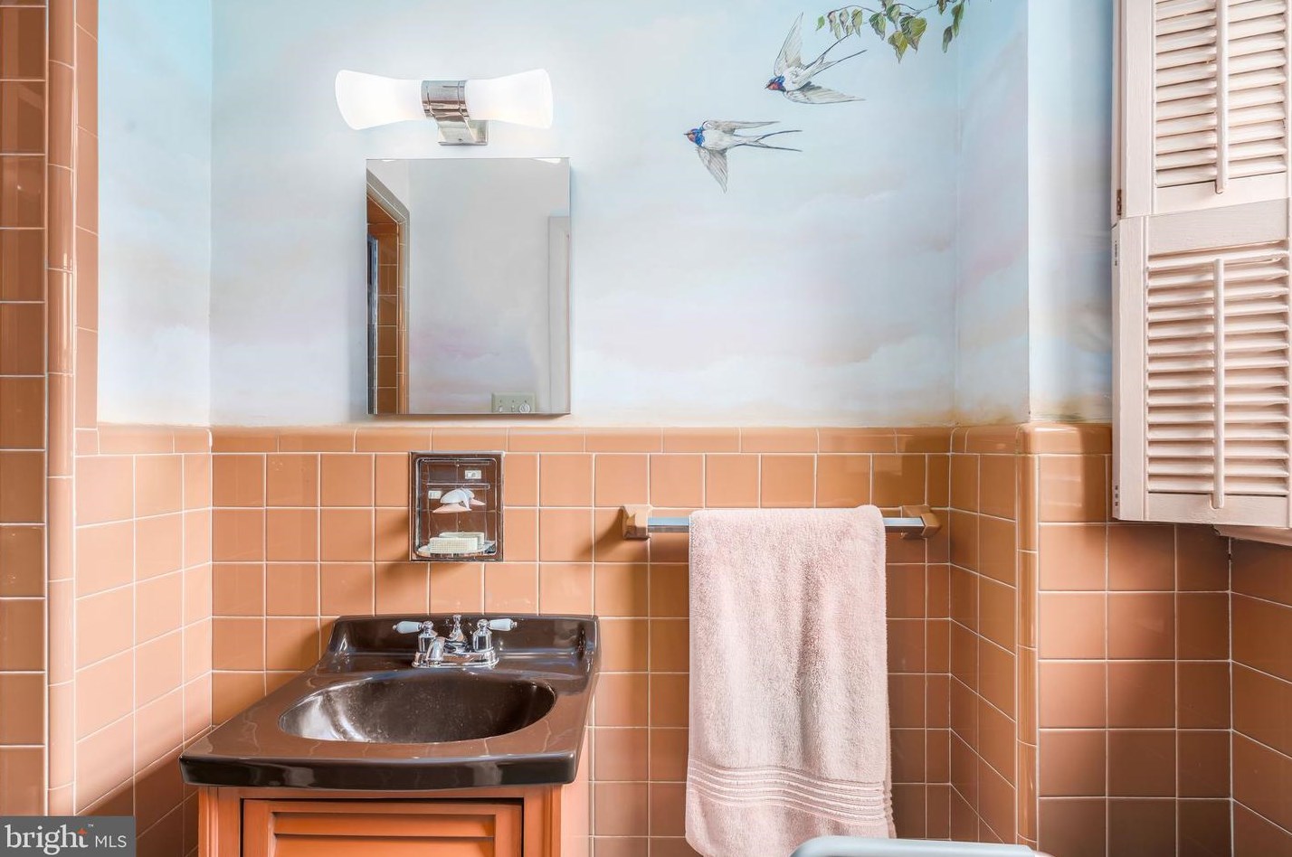 319 Longwood Dr, Tavistock NJ 08033-1039 exterior