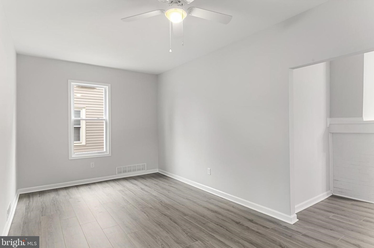 209 Poplar Ave, Camden NJ  08109-1841 exterior