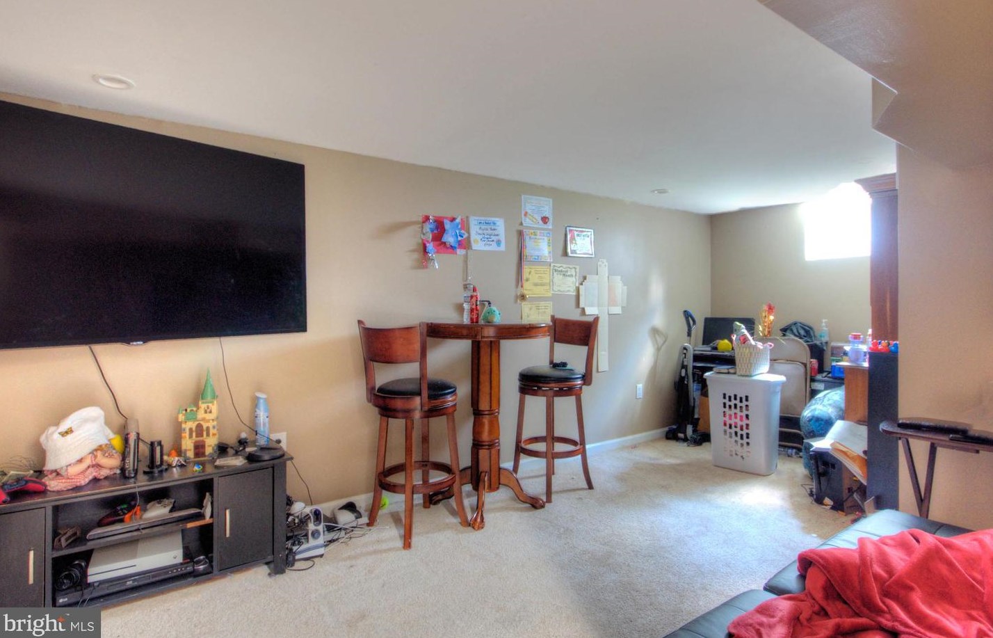 129 Davistown Rd, Blenheim NJ 08012-3309 exterior