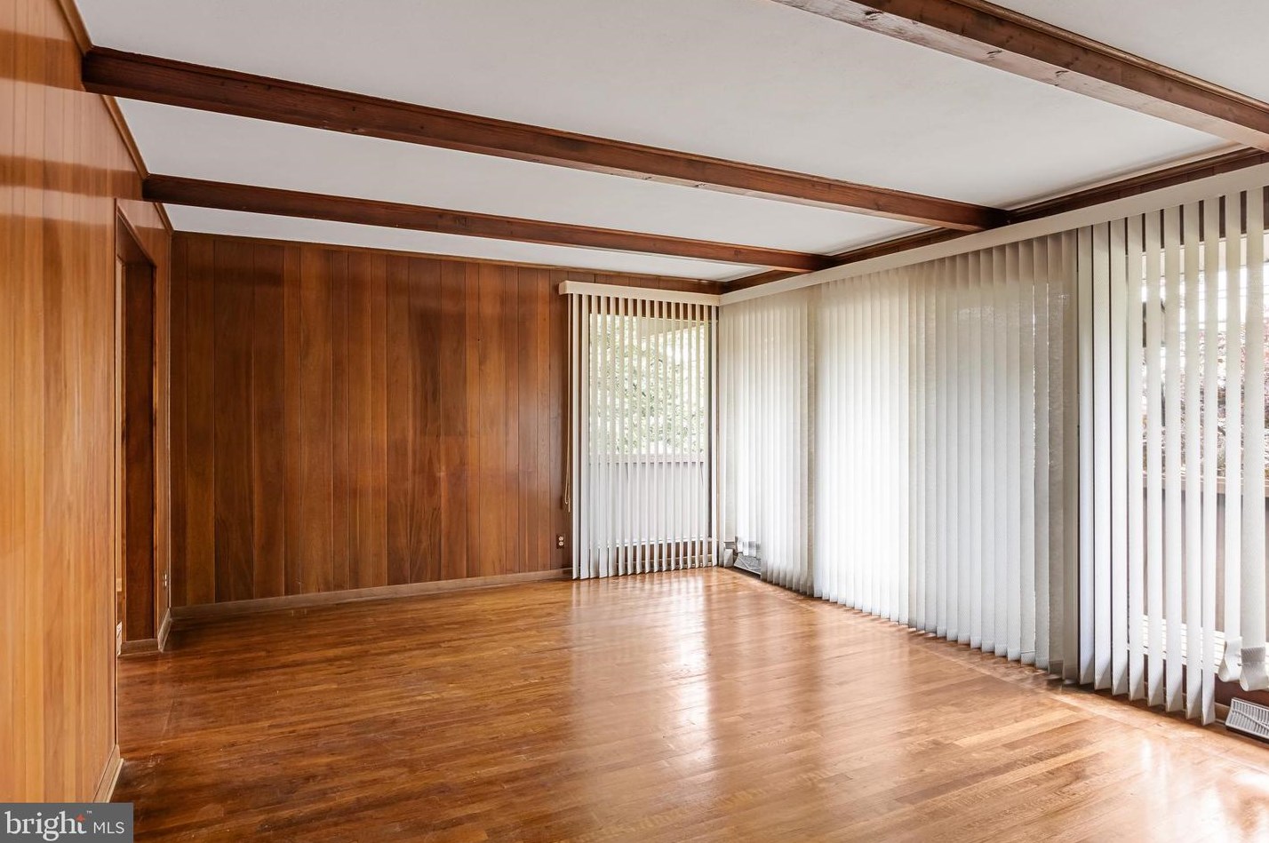 7119 Browning Rd, Camden NJ 08107-1916 exterior