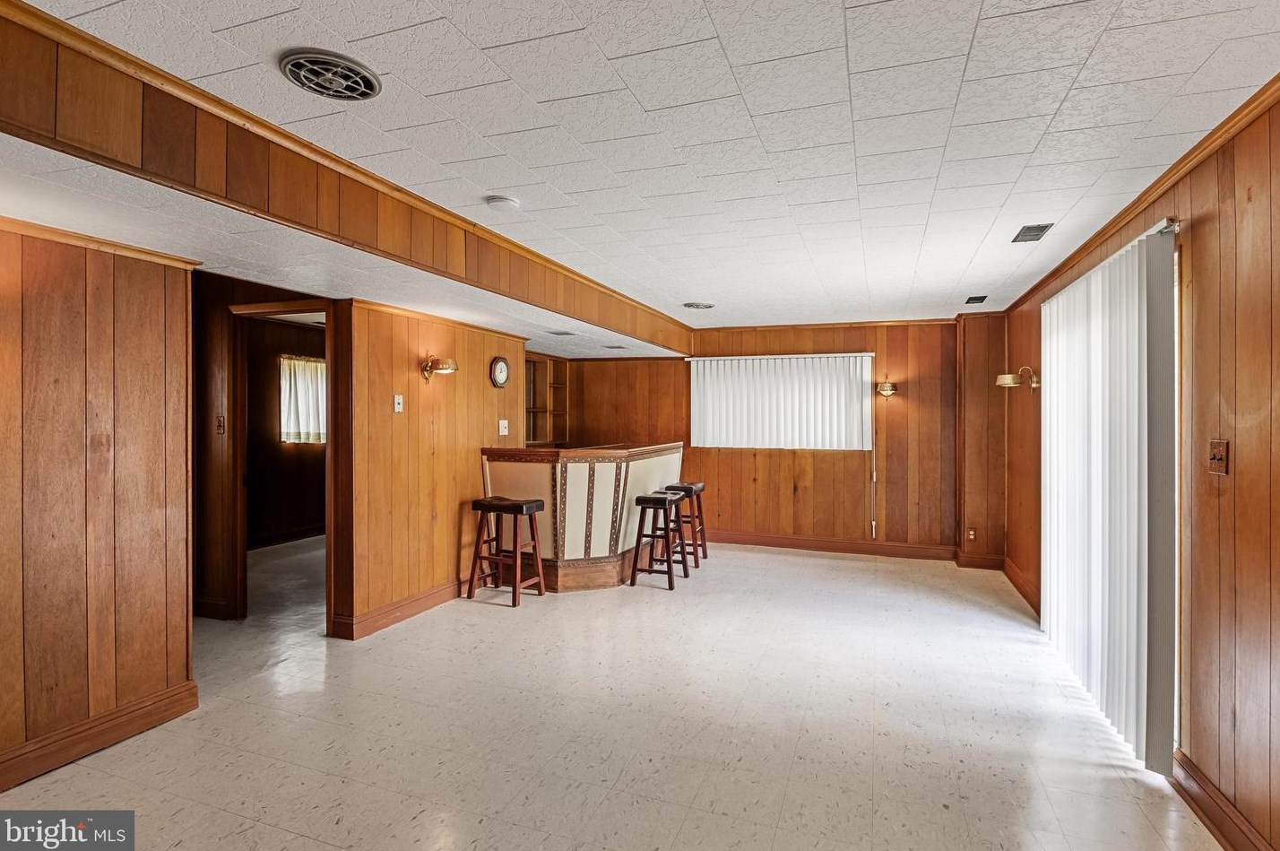 7119 Browning Rd, Camden NJ 08107-1916 exterior