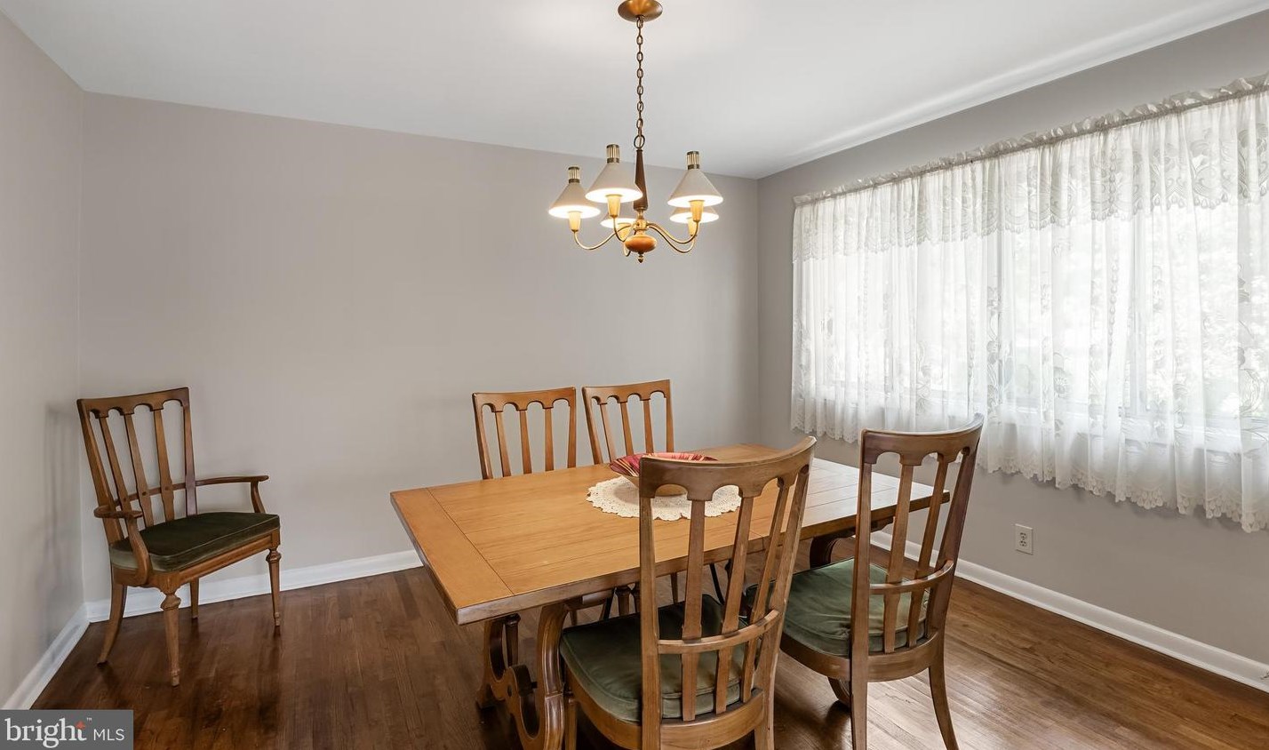 7119 Browning Rd, Camden NJ 08107-1916 exterior