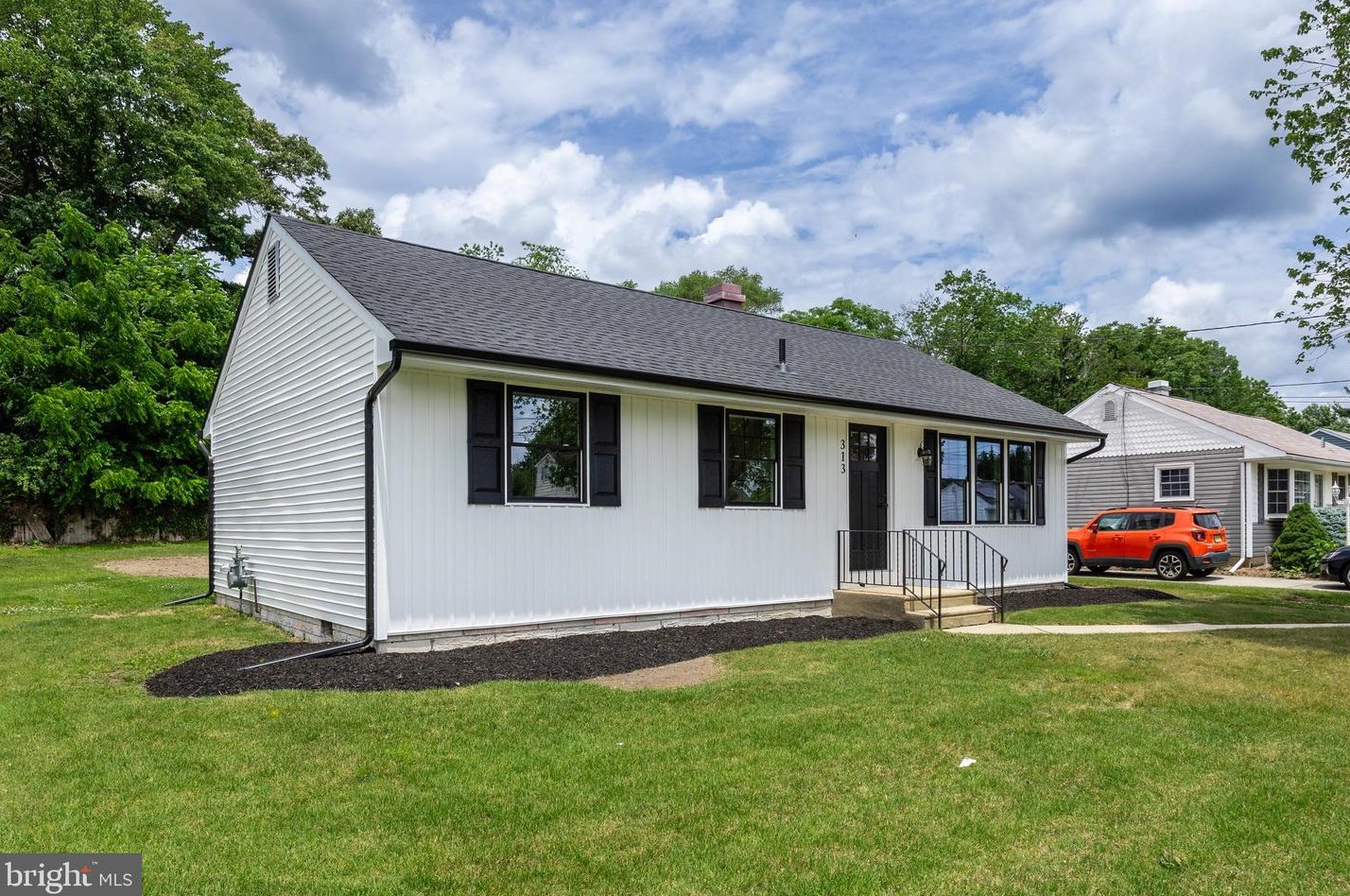 313 Cressmont Ave, Blenheim NJ 08012-3839 exterior