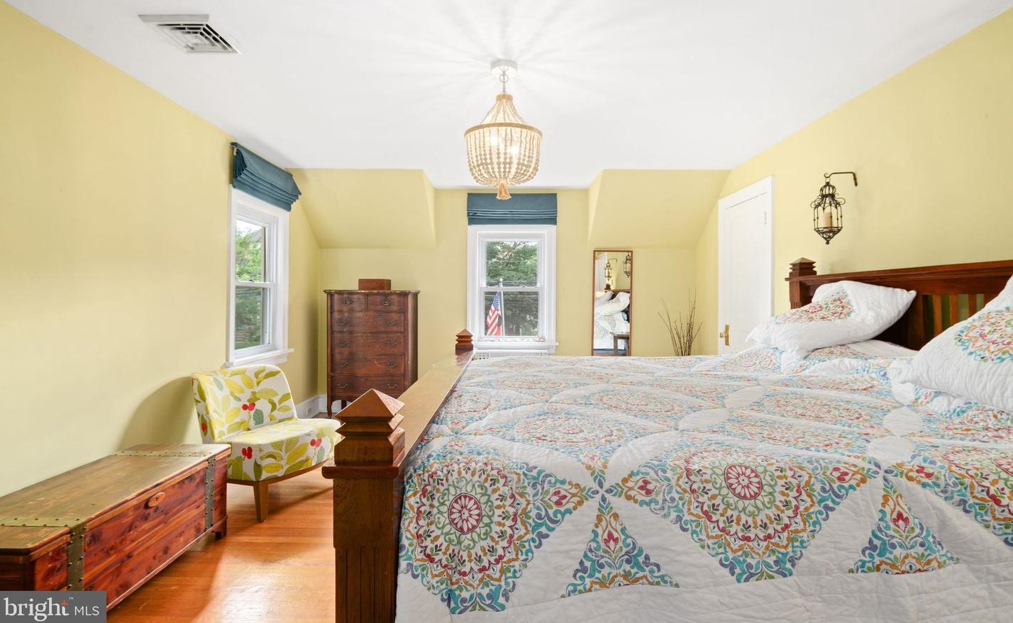 611 Grv St, Haddonfield NJ 08033-1217 exterior