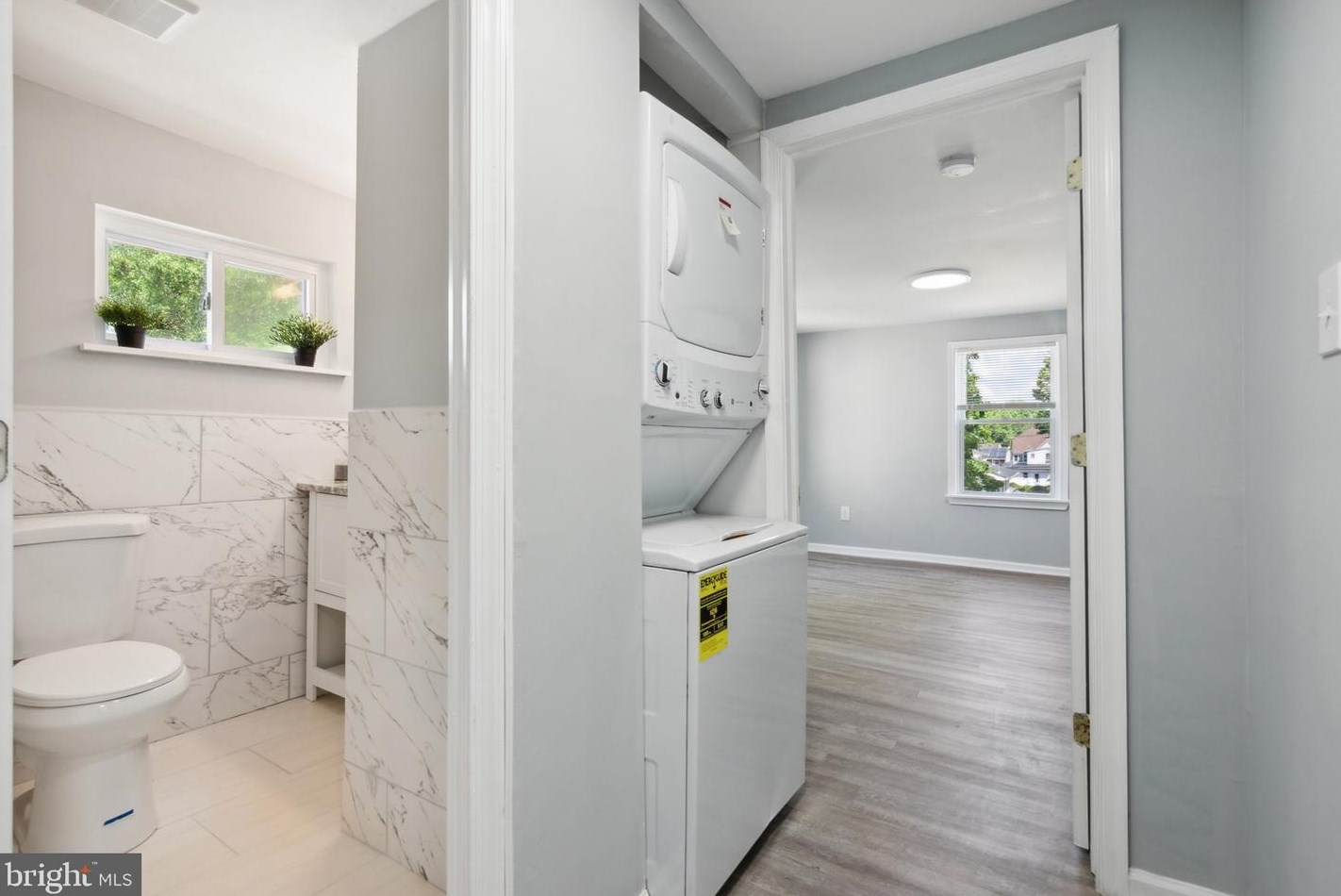 6240 Clayton Ave, Camden NJ 08109-1305 exterior