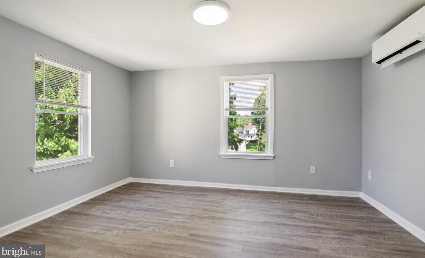 6240 Clayton Ave, Camden NJ 08109-1305 exterior