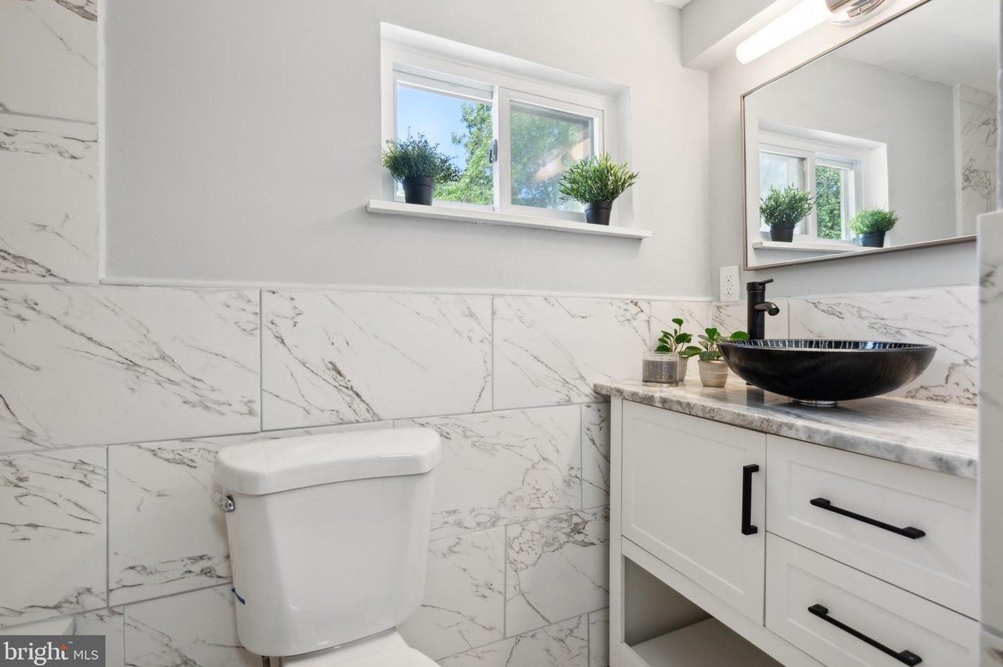 6240 Clayton Ave, Camden NJ 08109-1305 exterior