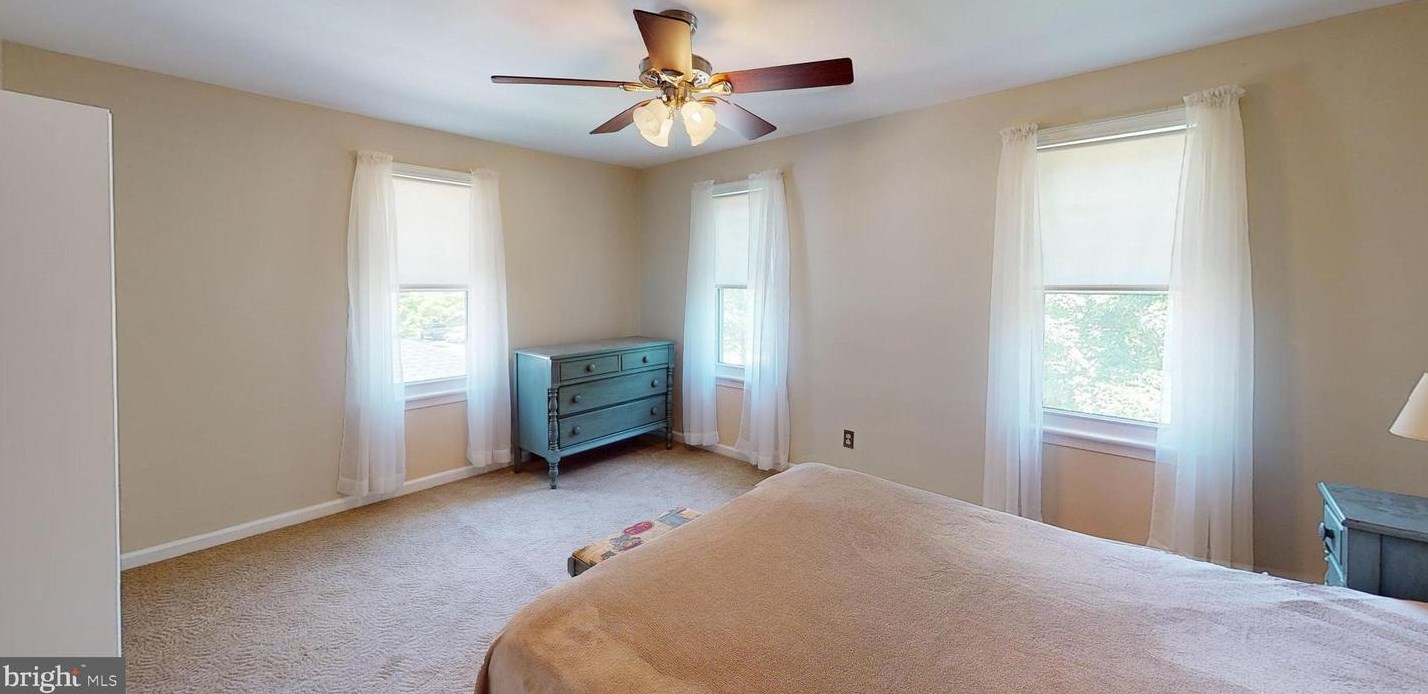 154 Oakland Ave, Camden NJ 08107-1211 exterior