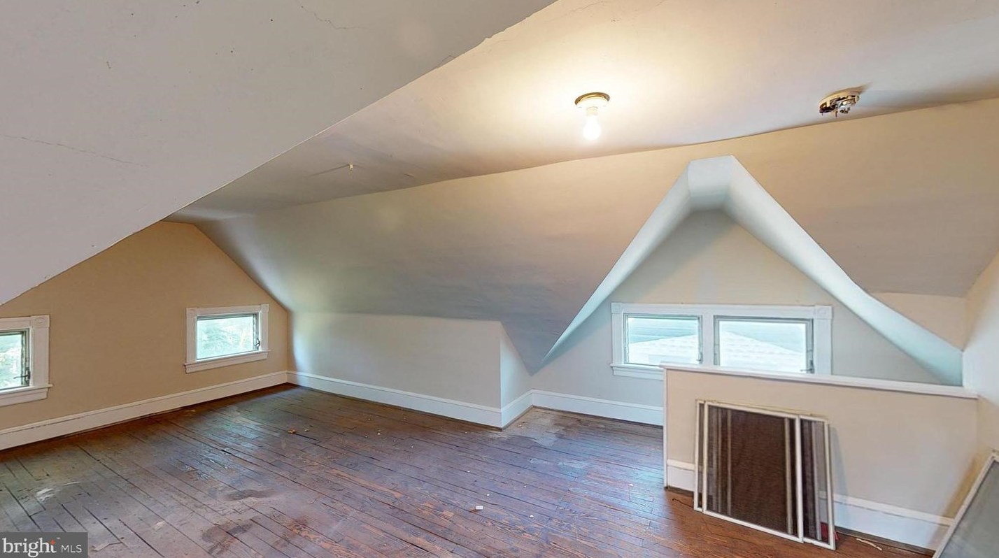 154 Oakland Ave, Camden NJ 08107-1211 exterior