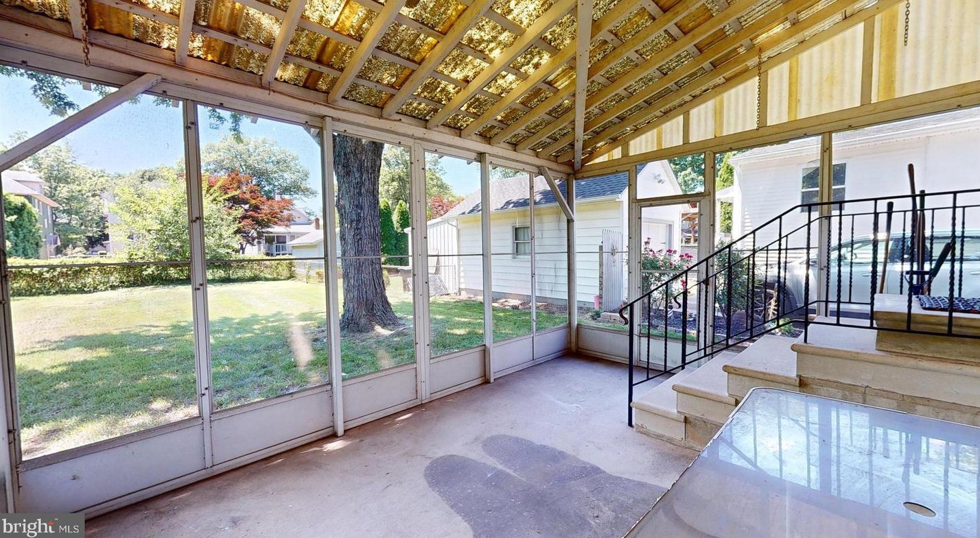 154 Oakland Ave, Camden NJ 08107-1211 exterior