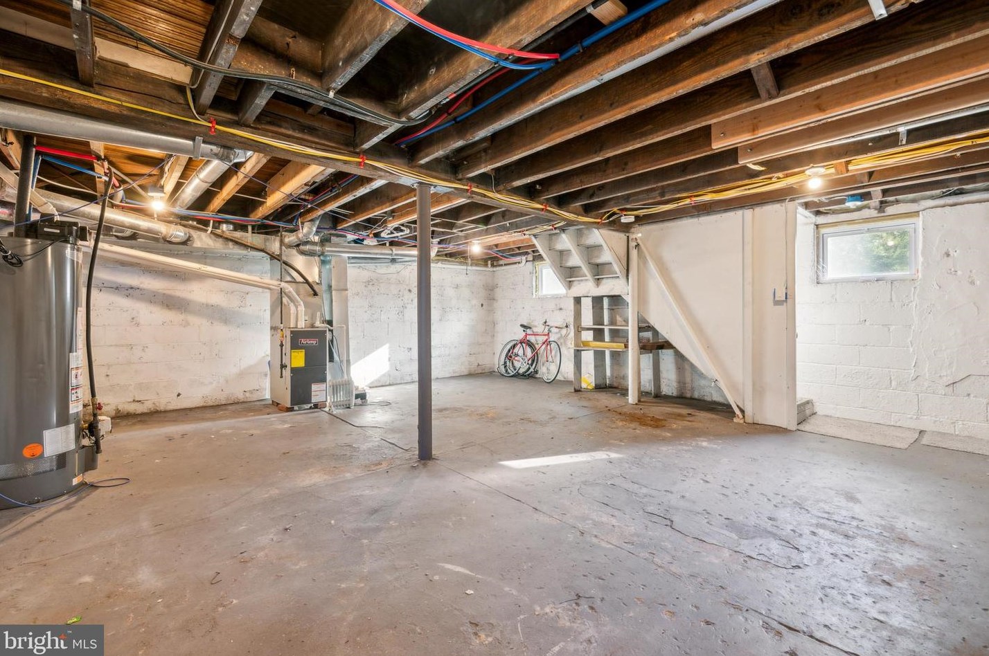 459 Cv Rd, Camden NJ 08110-3512 exterior