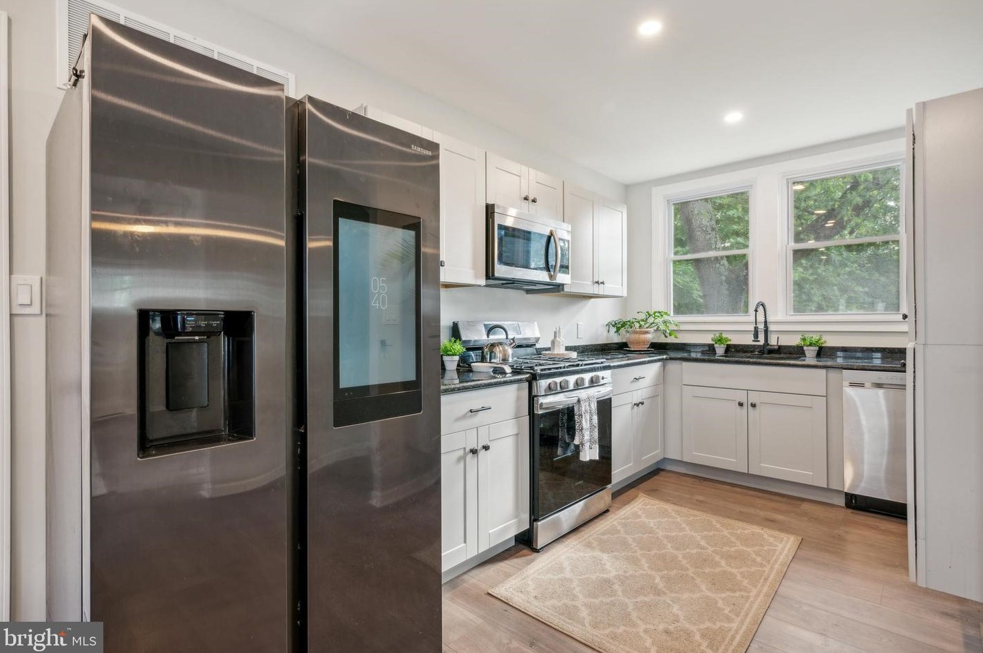 459 Cv Rd, Camden NJ 08110-3512 exterior