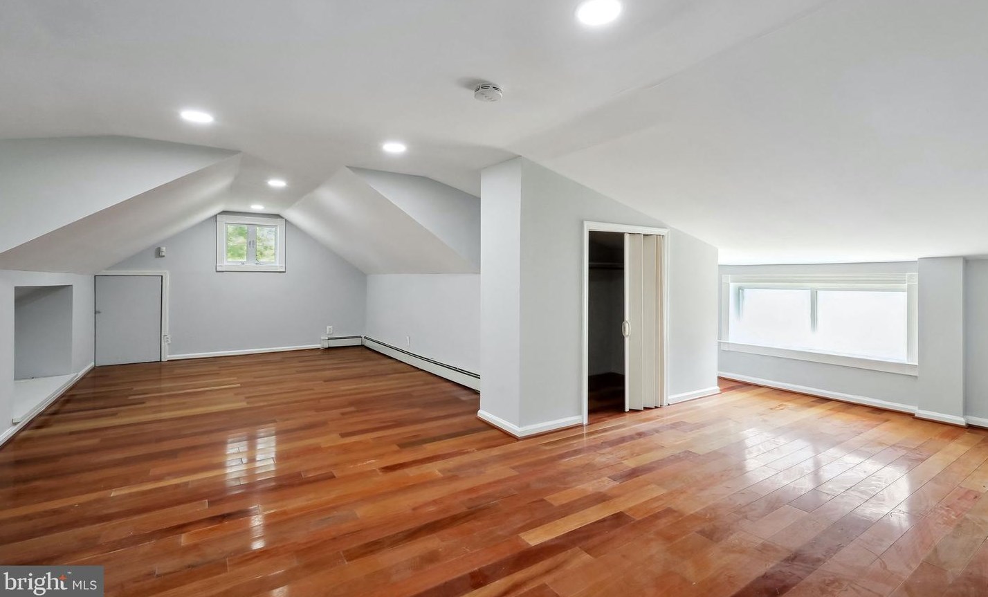 5520 Russell Ave, Camden NJ 08109-1346 exterior