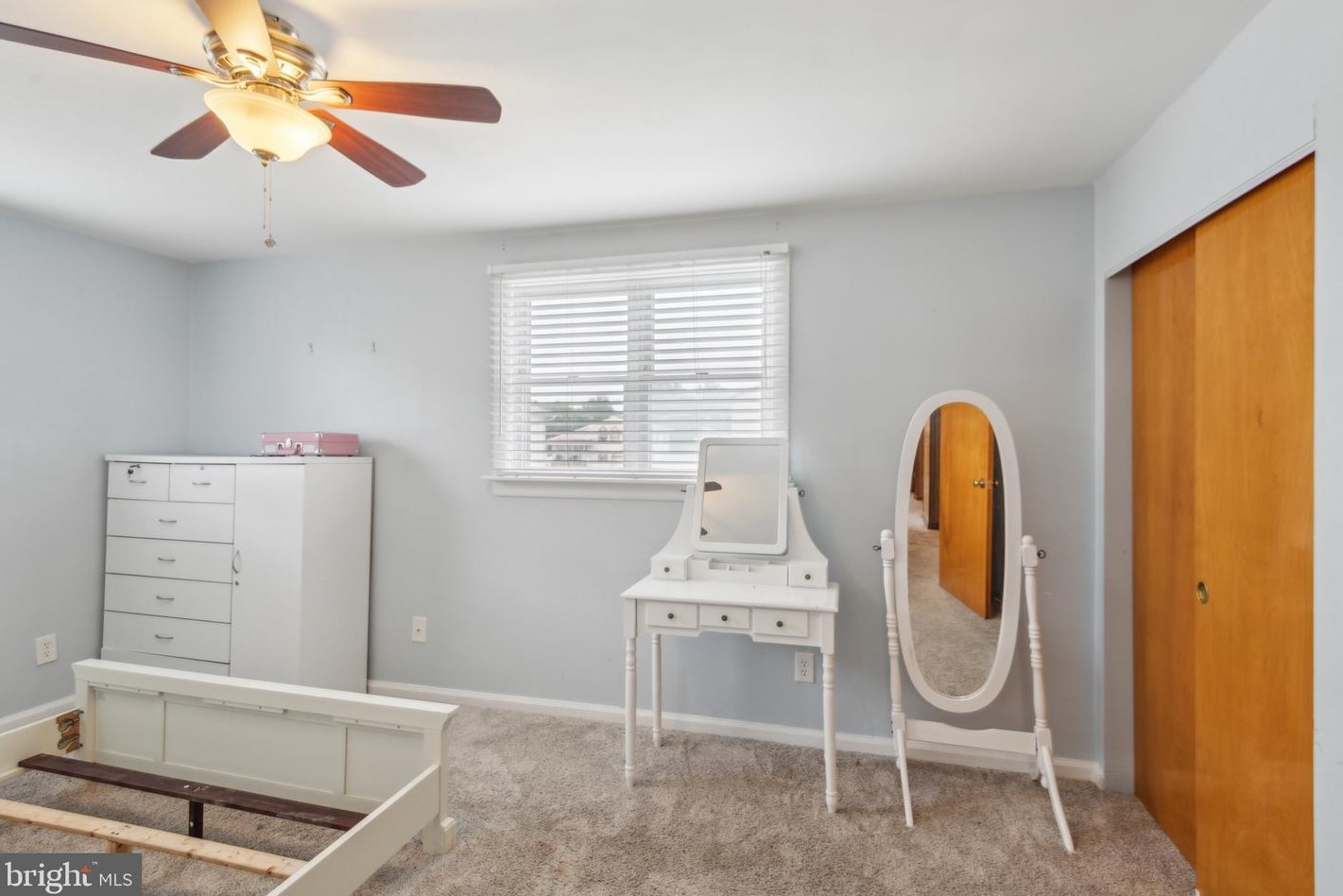 2651 Finlaw Ave, Camden NJ  08109-3116 exterior