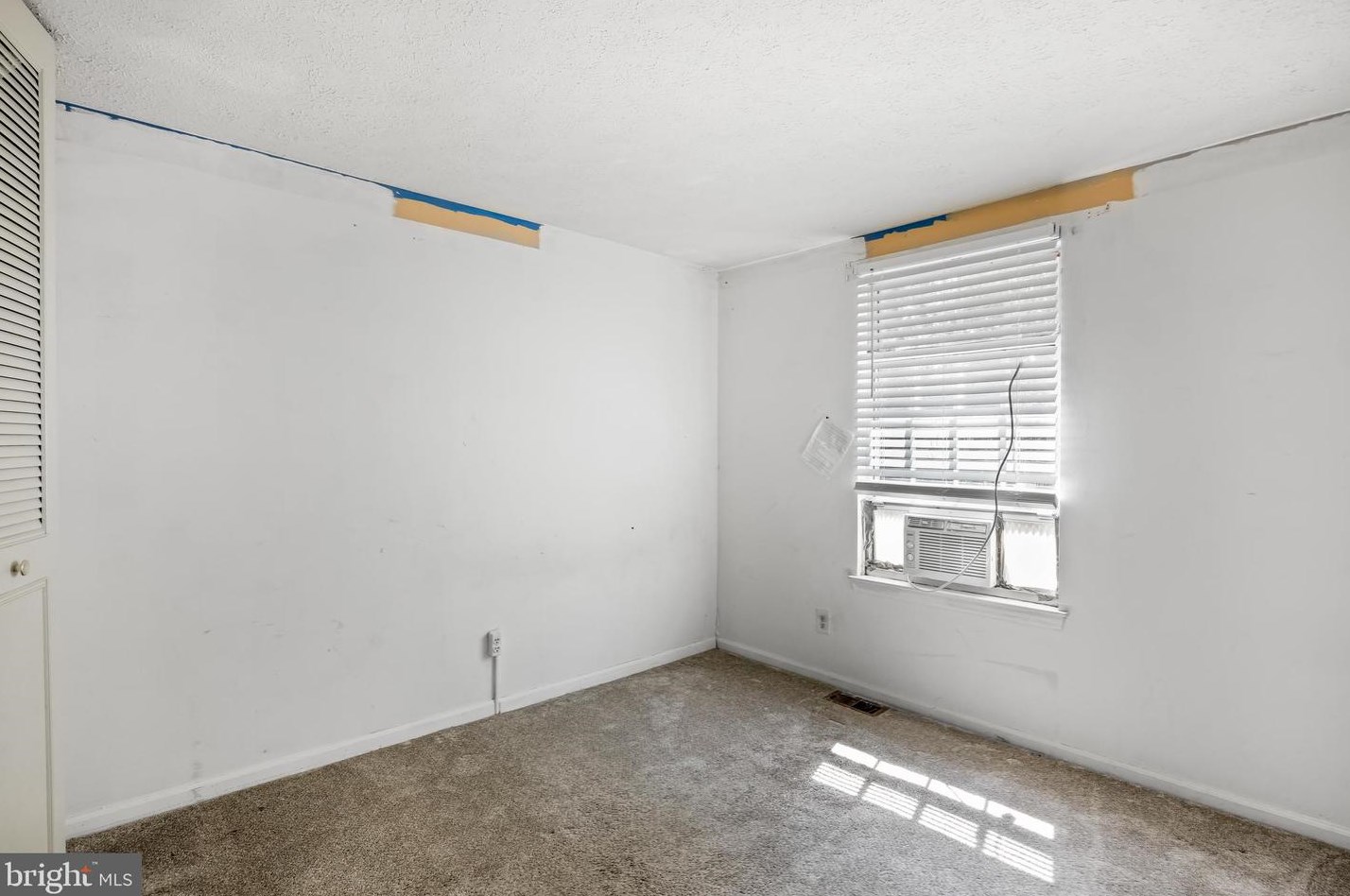 127 Villa Knoll Ct, Erial NJ  08081-2921 exterior