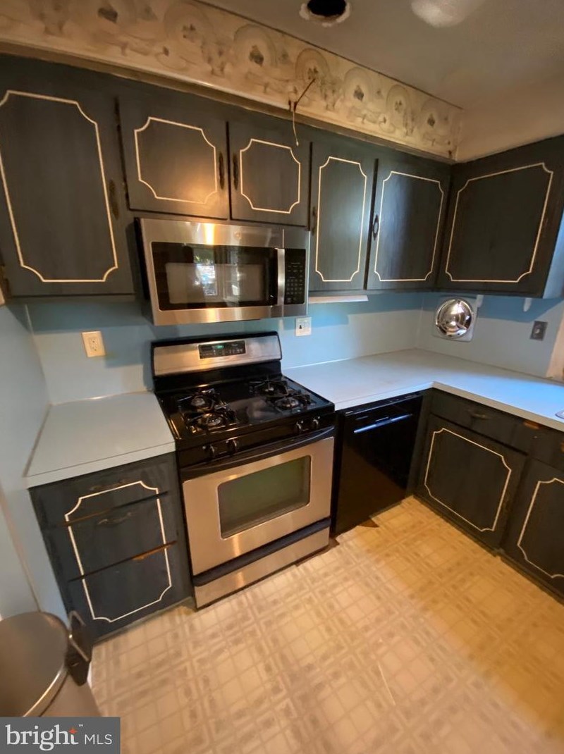 509 Strawbridge Ave, Camden NJ  08108-1814 exterior