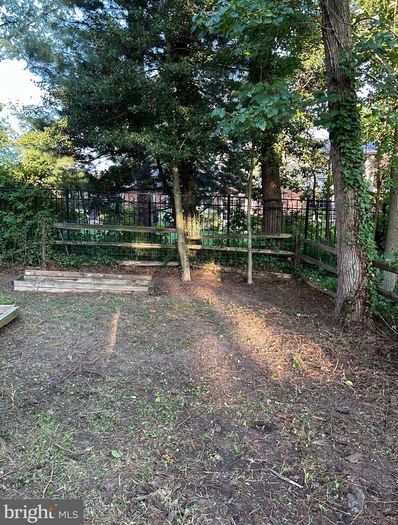 509 Strawbridge Ave, Camden NJ  08108-1814 exterior