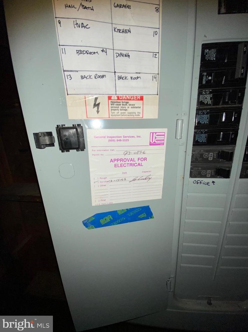 509 Strawbridge Ave, Camden NJ  08108-1814 exterior