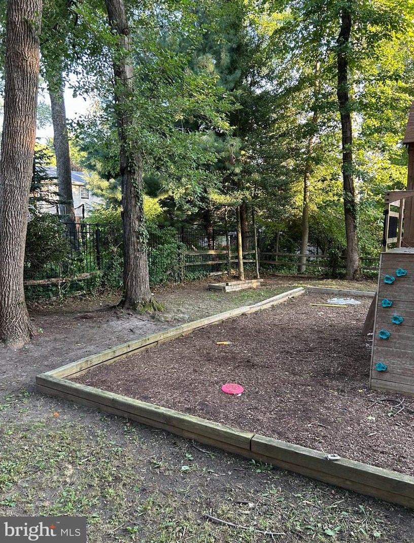 509 Strawbridge Ave, Camden NJ  08108-1814 exterior