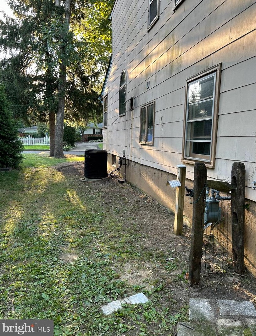 509 Strawbridge Ave, Camden NJ  08108-1814 exterior