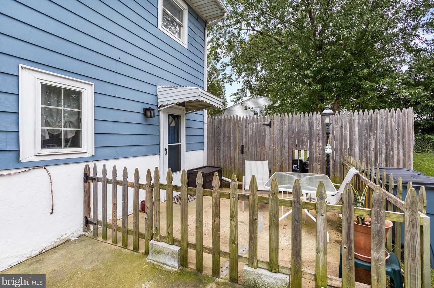 2633 Finlaw Ave, Camden NJ 08109-3117 exterior