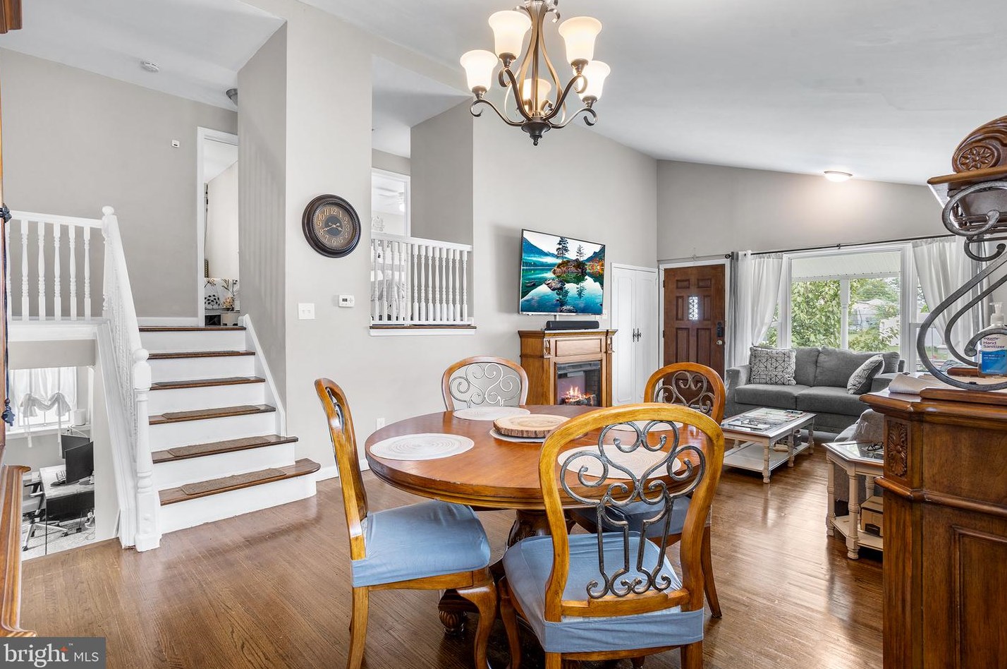 2633 Finlaw Ave, Camden NJ 08109-3117 exterior