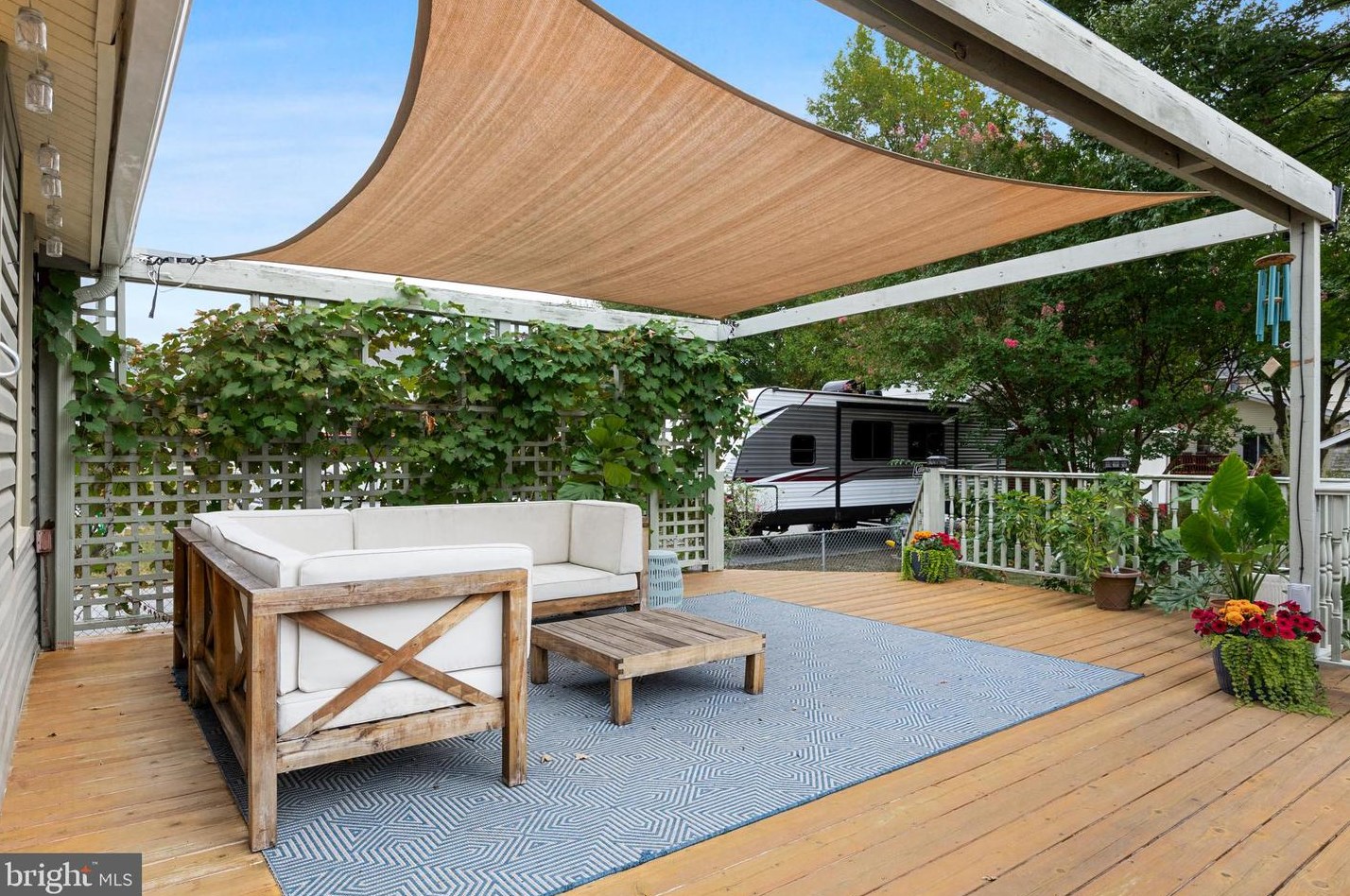 6348 Irving Ave, Camden NJ 08109-2419 exterior