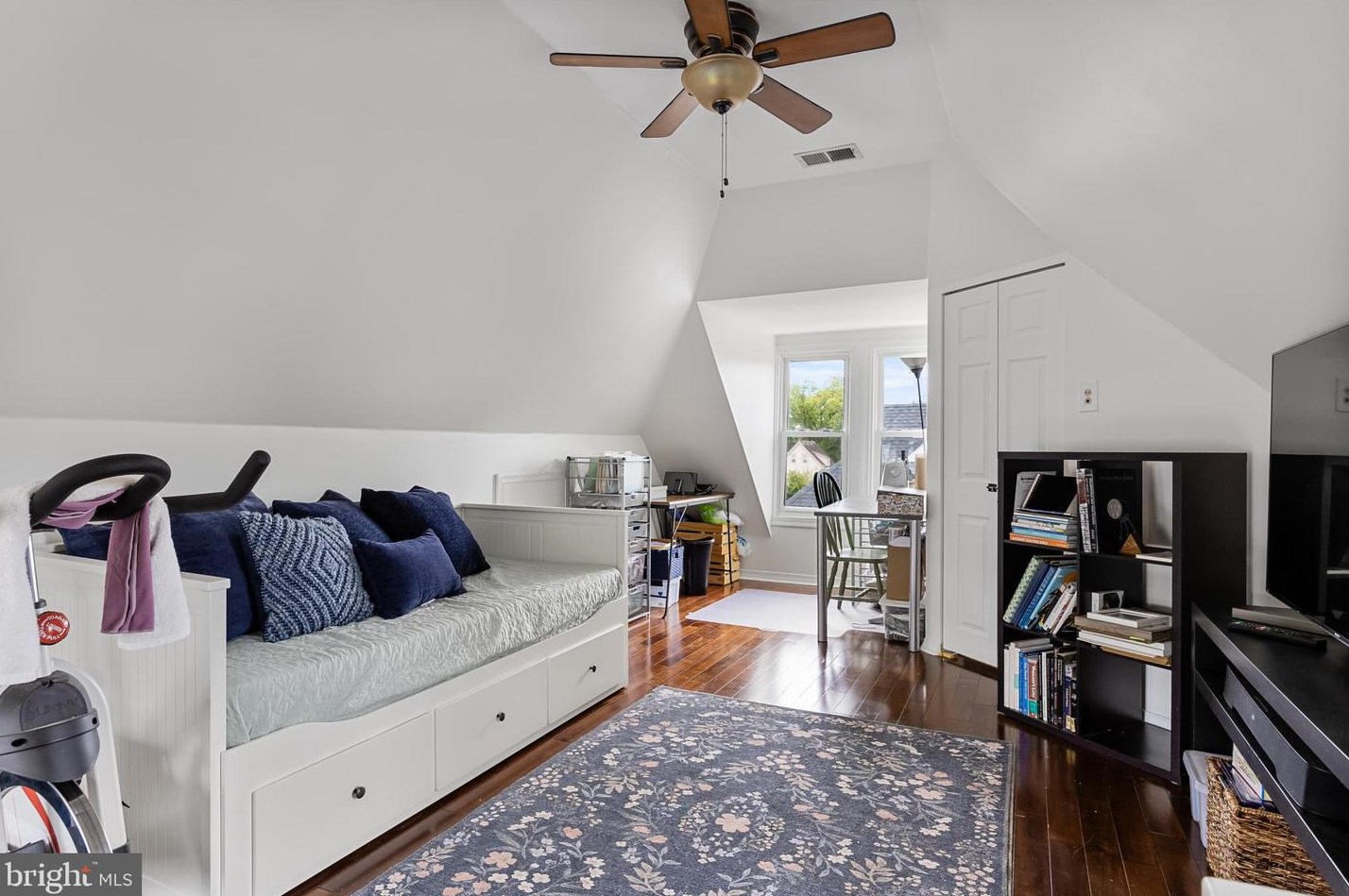 6348 Irving Ave, Camden NJ 08109-2419 exterior