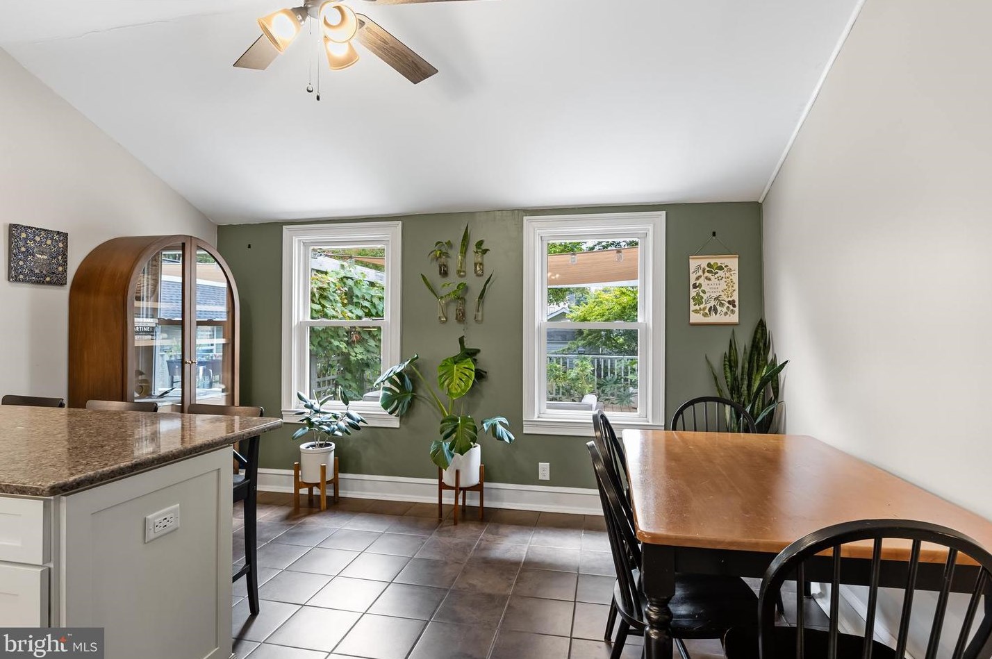 6348 Irving Ave, Camden NJ 08109-2419 exterior