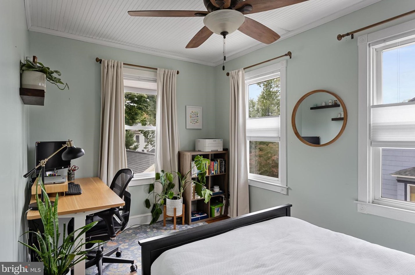 6348 Irving Ave, Camden NJ 08109-2419 exterior