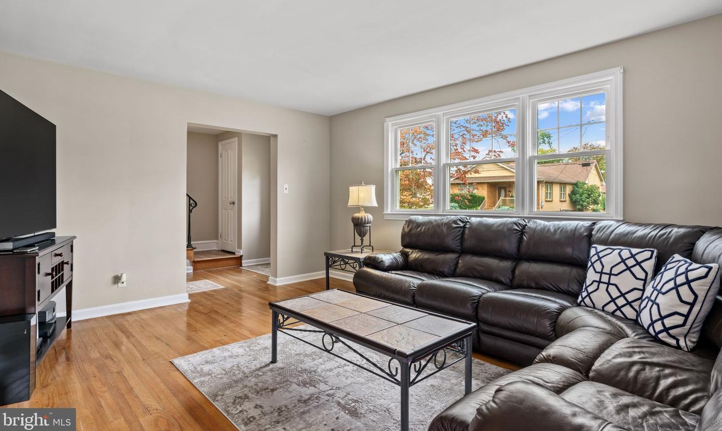 1834 Wayne Ave, Haddon Heights NJ  08035-1036 exterior