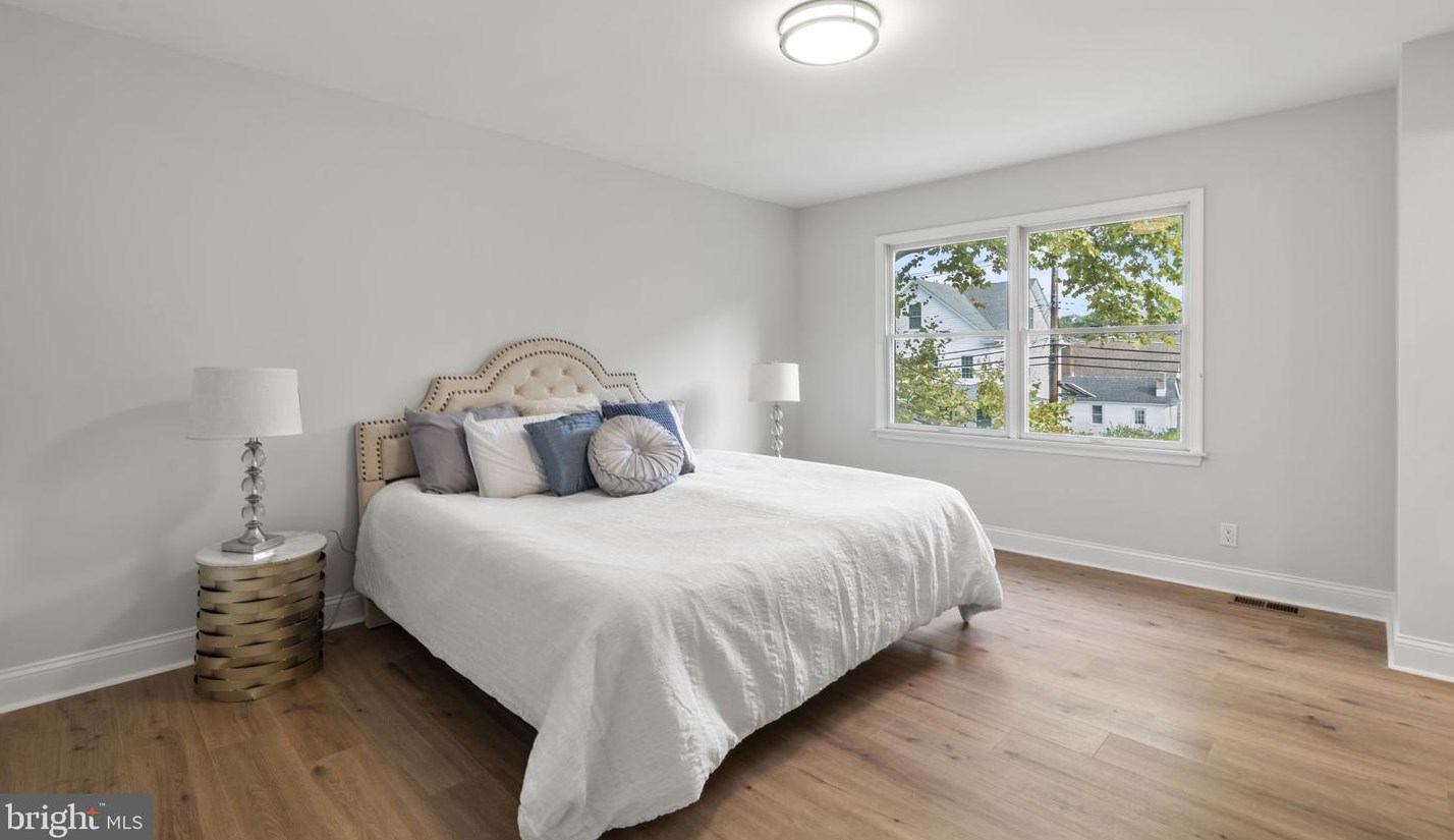 307 Cooper St, Camden NJ  08102-1116 exterior