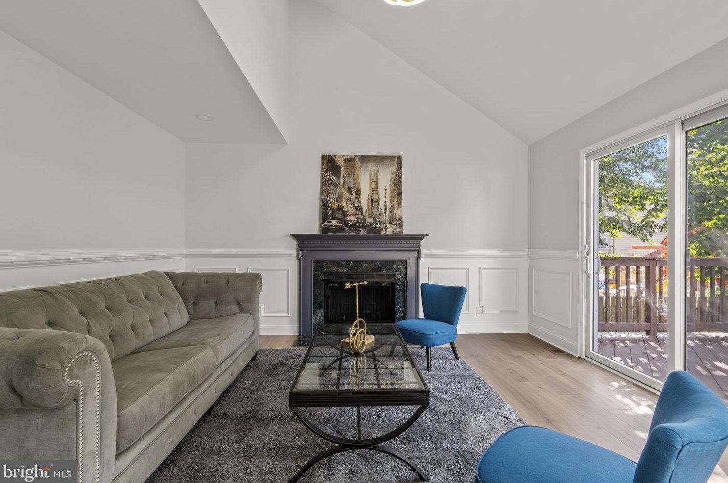 307 Cooper St, Camden NJ  08102-1116 exterior