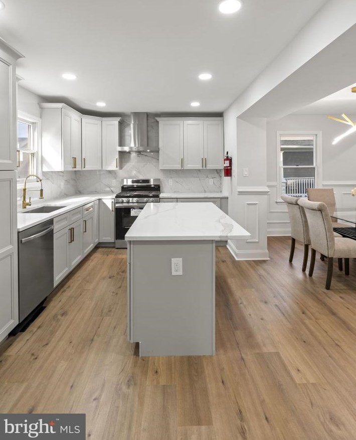 307 Cooper St, Camden NJ  08102-1116 exterior