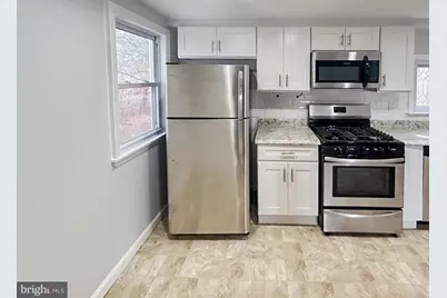 17 W Buckingham Avenue, Mount Ephraim, NJ 08059 - Photo 7