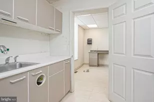 526 Cooper St, Camden, NJ 08102 - Photo 13