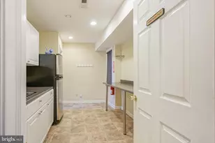 526 Cooper St, Camden, NJ 08102 - Photo 17