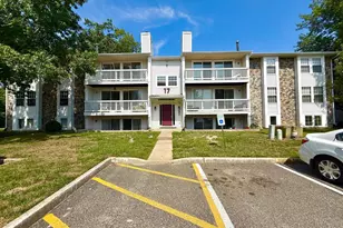 182 Kenwood Dr, Sicklerville, NJ 08081 - Photo 1