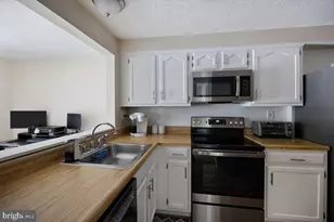 2703 Greenwood Dr, Lindenwold, NJ 08021 - Photo 7