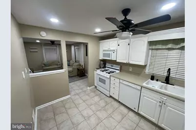 241 Warren Avenue, Bellmawr, NJ 08031 - Photo 9