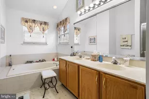 4 Lexington Park Rd, Sicklerville, NJ 08081 - Photo 37