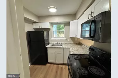 574 W Loch Lomond Drive, Sicklerville, NJ 08081 - Photo 3