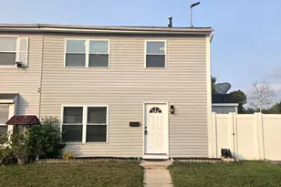 15 Lawrence Ct, Sicklerville, NJ 08081 - Photo 1