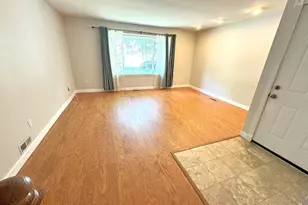 18 Goshawk Ct, Voorhees, NJ 08043 - Photo 3