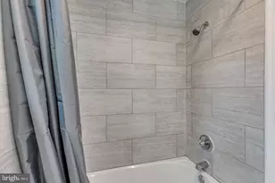 555 W Loch Lomond Dr, Sicklerville, NJ 08081 - Photo 13