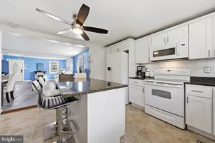 21 Baptist Ln, Gloucester Township, NJ 08012 - Photo 11